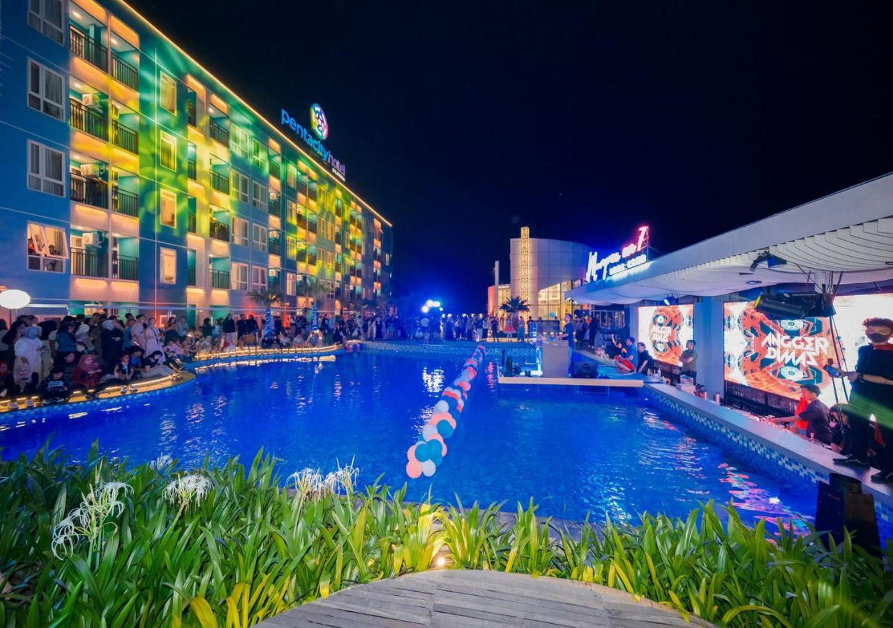 Pentacity Hotel Balikpapan Zewnętrze zdjęcie