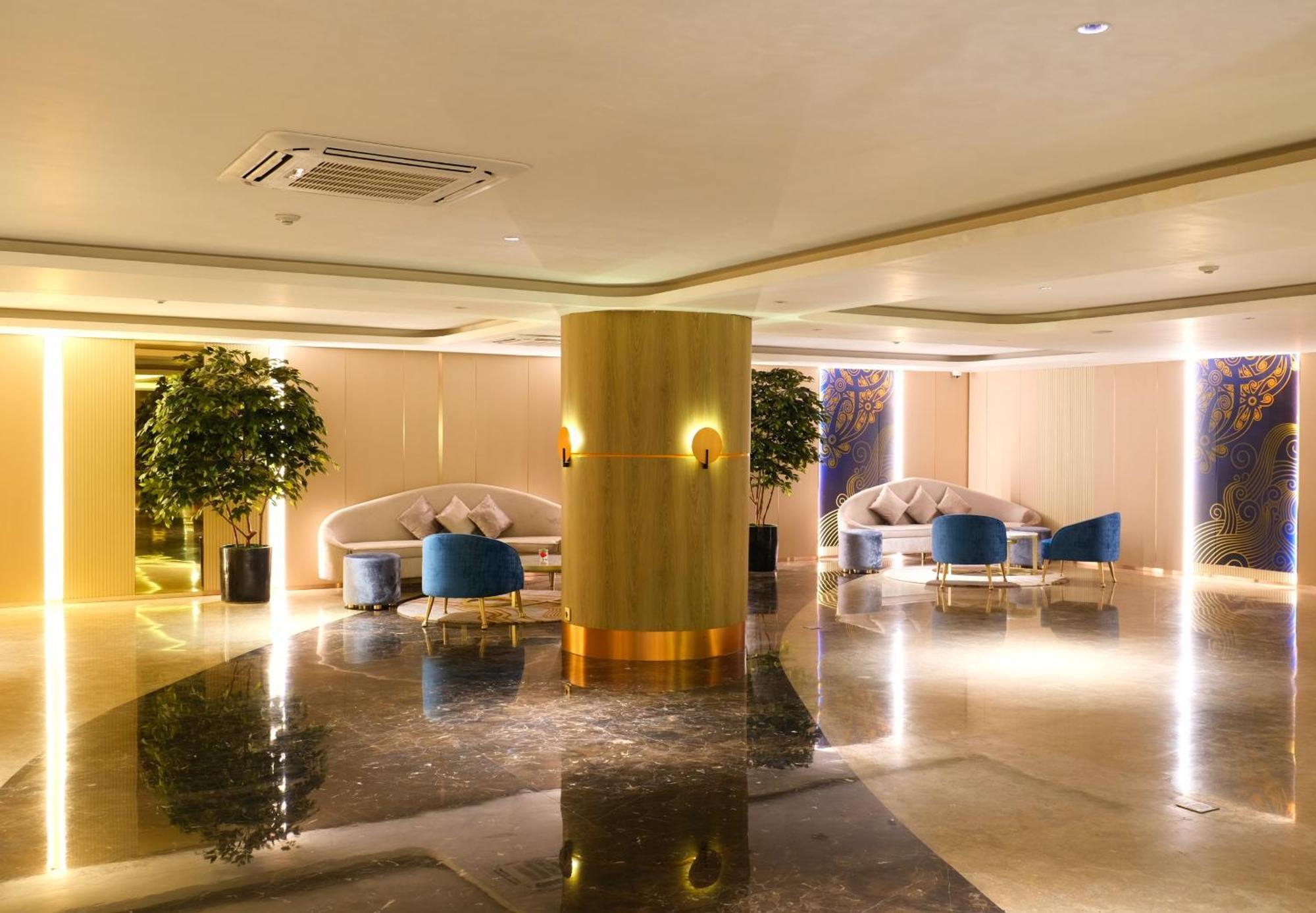 Pentacity Hotel Balikpapan Zewnętrze zdjęcie