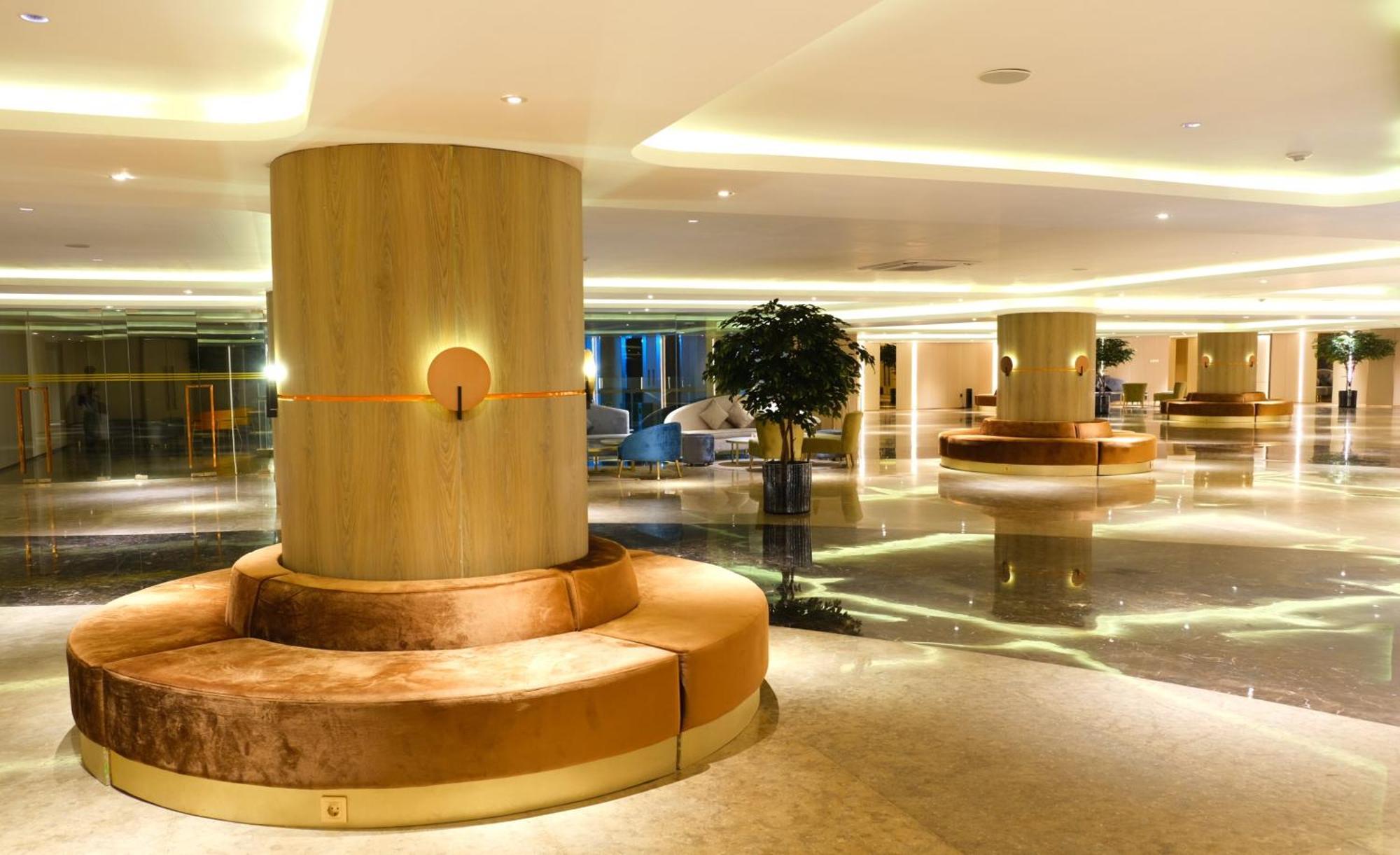 Pentacity Hotel Balikpapan Zewnętrze zdjęcie